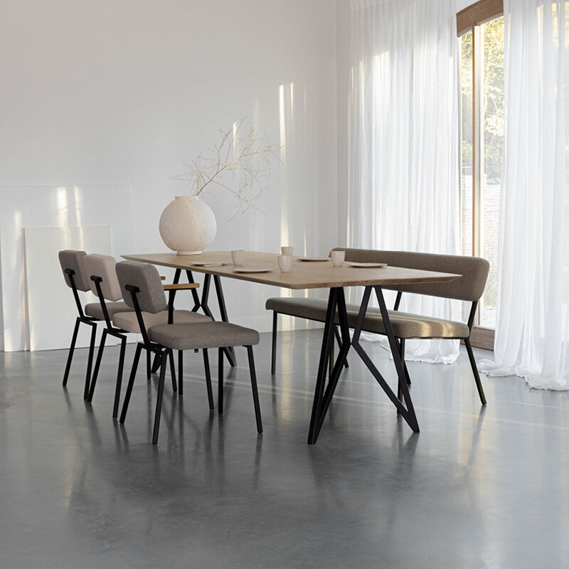 Design modern dining chair | Ode Chair with armrest Beige facet beige1037 | Studio HENK| 